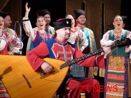 Кубанський козачий хор виступив вчора в облмуздрамтеатрі ВІДЕО