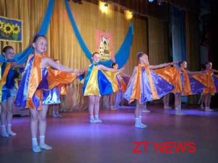 Дитяча танцювальна студія "Зоряночка" 31 травня представляла звітний концерт