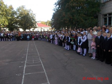 1 вересня Володимир Дебой прийшов на урочисту лінійку в житомирський ліцей №25