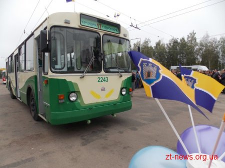 Запуск на лінію нового тролейбуса - подарунок до 75 річчя області