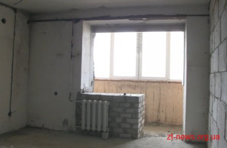 Прокуратура Житомирської області вирішила добудувати ще один поверх 10 поверхівці