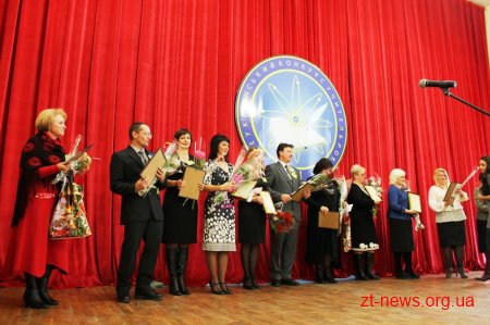 Голова обласної ради відзначив переможців обласного етапу Всеукраїнського конкурсу «Учитель року – 2014»