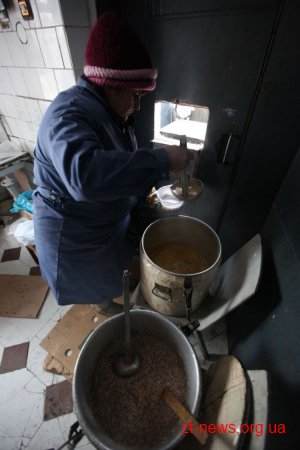 У Житомирі відкрився пункт безкоштовного харчування для бездомних громадян