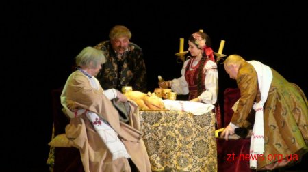 Закарпатський театр презентував у Житомирі виставу "Назар Стодоля"