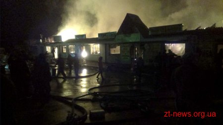 У Малині згоріли магазини на Старій базарній площі