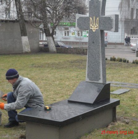 У Житомирі встановлюють пам'ятник Омеляну Сенику і Миколі Сціборському