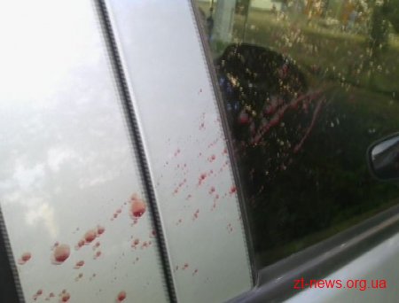 У Житомирі чоловік з ножем напав на таксистів
