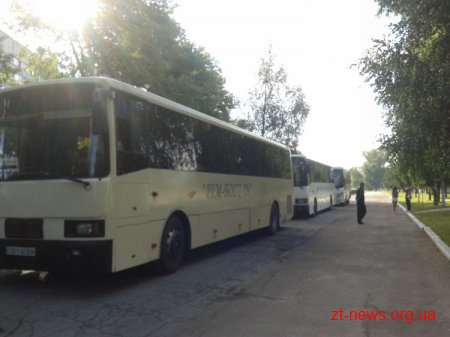 Сьогодні зранку близько 100 військовослужбовців вирушили на схід України