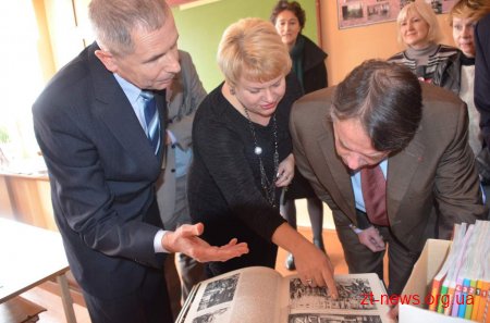 Посол Франції в Україні відвідав школу №20 м.Житомира