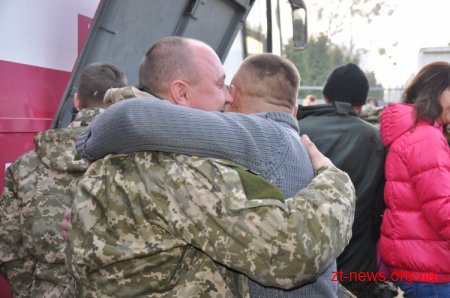 У Житомирі зустрічали бійців 95-ї бригади, які боронили Донецький аеропорт