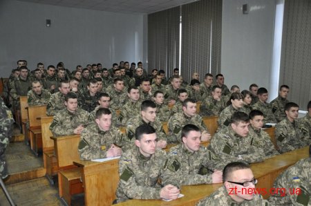 У Житомирі упродовж 4 днів майбутніх офіцерів вчитимуть надавати допомогу пораненим на полі бою