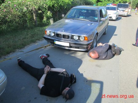 На Житомирщині ДАІшники затримали чоловіка, який викрав автівку під час тест-драйву