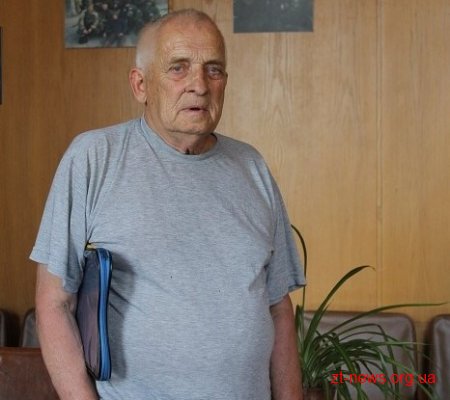 75-річний житомирянин хоче в АТО