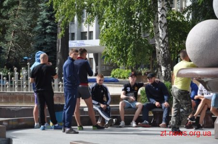 Сергій Машковський вийшов до мітингувальників та поспілкувався з ними