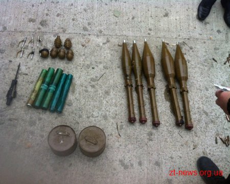 На Житомирщині правоохоронці виявили арсенал боєприпасів