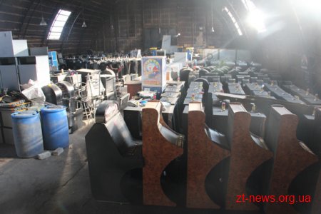 На Житомирщині з підпільних гральних закладів вилучено понад 900 одиниць обладнання