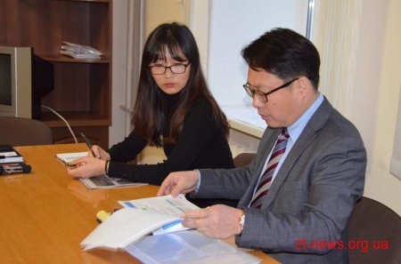 У Житомирі Корейська компанія презентувала проект впровадження у місті електроного квитка