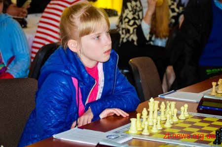 У Житомирі змагаються шахісти з усієї України