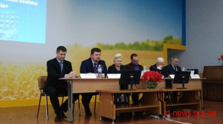 У Житомирі відкрився Всеукраїнський семінар з питань фармацевтики