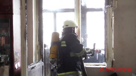 У Житомирі рятувальники ліквідували пожежу на балконі