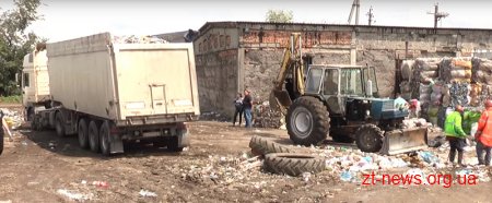 Мер Львова пообіцяв вивезти сміття з житомирського полігону