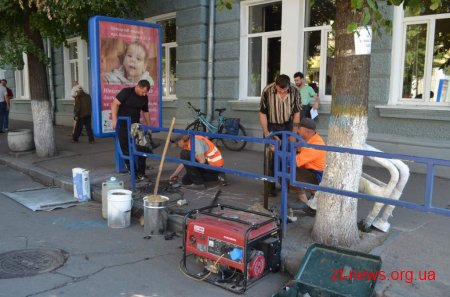 В Житомирі розпочали встановлювати велопарковки