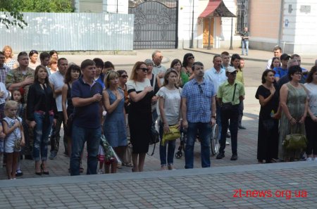 У приміщенні ресторану «Смоленськ» відбулося відкриття  виставки присвяченої учасникам АТО