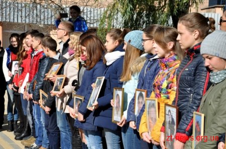 У Коростені з нагоди свята відкрили пам’ятник на честь захисників України