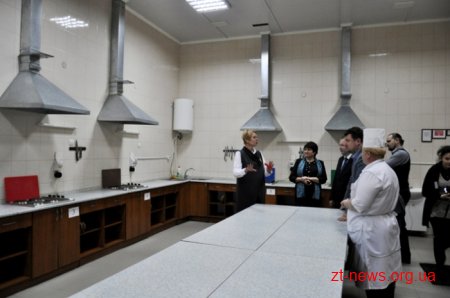 У професійному училищі сервісу і дизайну у Житомирі відкрили сучасні майстерні