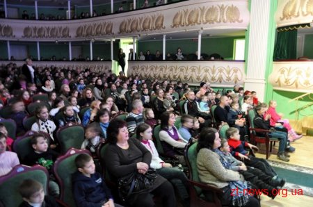У День Святого Миколая діти Житомирщини переглянули святкову виставу