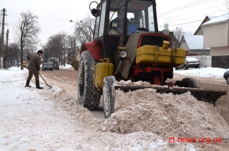 У Житомирі на профільному штабі роботу з прибирання снігу хвалили і критикували