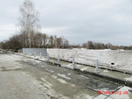 Будівництво мосту біля с. Рудня-Пошта на трасі Н-03 Житомир-Чернівці майже завершено