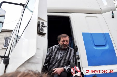 Жителі Пулинського району заблокували вантажівку з львівським сміттям