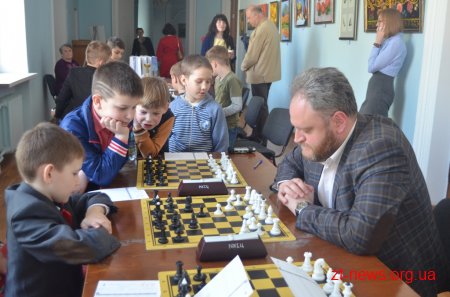У Житомирі стартував чемпіонат міста з шахів