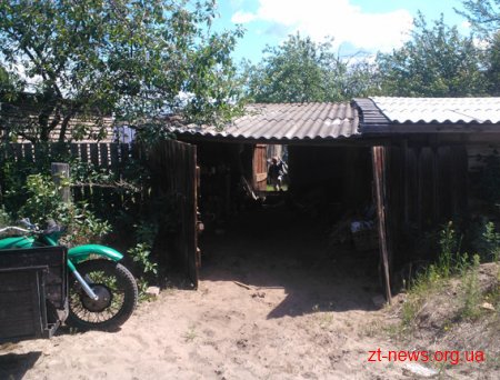 На Житомирщині крадій втопив мотоцикл, який не зміг завести