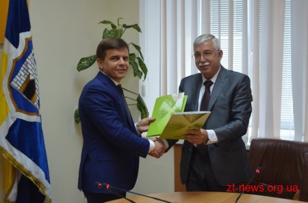 Сергій Сухомлин підписав угоду про співпрацю з Гільдією інженерів