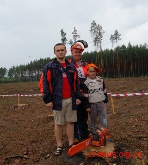 На Житомирщині провели ювілейний конкурс вальників лісу