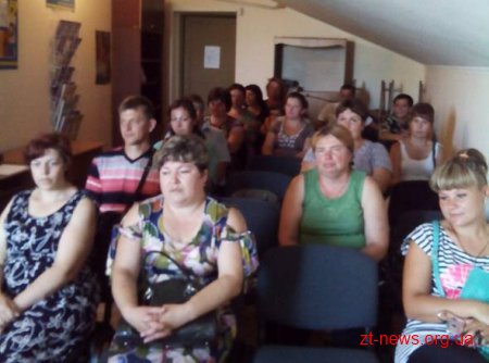 На Житомирщині безробітним розповідали про ризики нелегальної праці за кордоном
