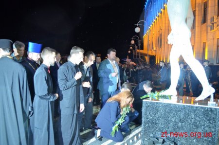 У Житомирі відкрили пам’ятник Героям Небесної Сотні