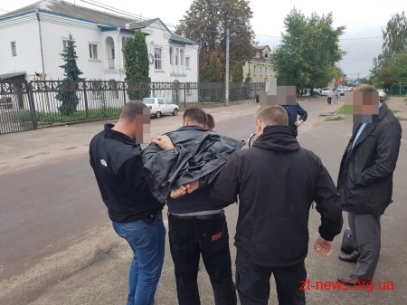 У Бердичеві на хабарництві спіймали майора поліції