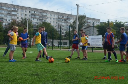 Нове футбольне поле та тренажерний майданчик отримав Житомирський екологічний ліцей №24