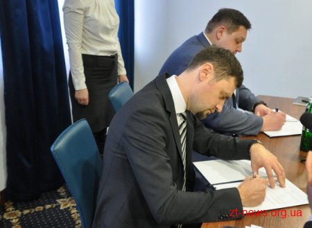 Ігор Гундич підписав чотири меморандуми про співпрацю з інвесторами