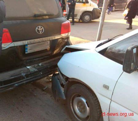 У Житомирі зранку сталася аварія за участю 5 авто