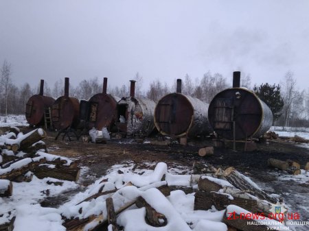 Поблизу Житомира поліція викрила та припинила нелегальне виробництво вугілля