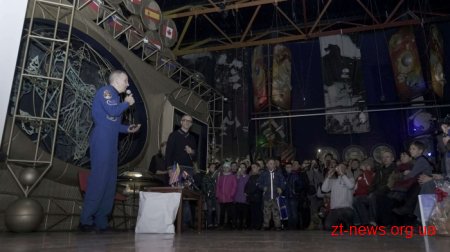 Житомир відвідав американський астронавт Ренді Брезник