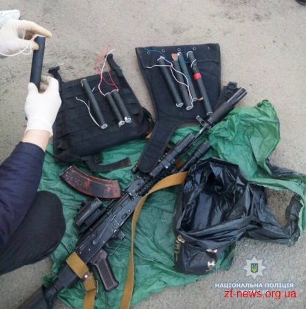 Малинчанин здав до поліції автомат Калашникова, а жителька Радомишля – майже дві тисячі набоїв