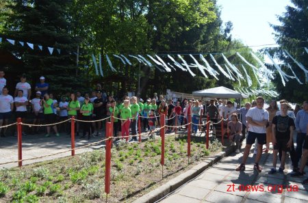 У Житомирі проходить благодійно-розважальний фестиваль «Крила»