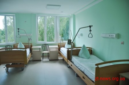 Керівники області разом із депутатами відкрили оновлене «інсультне» відділення в обласній лікарні