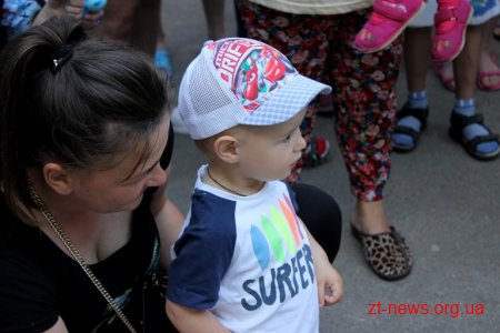 Пацієнтам Житомирської обласної дитячої клінічної лікарні влаштували свято