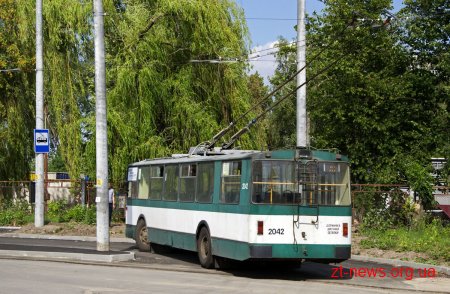 Вулицею Промисловою проїхав перший тролейбус